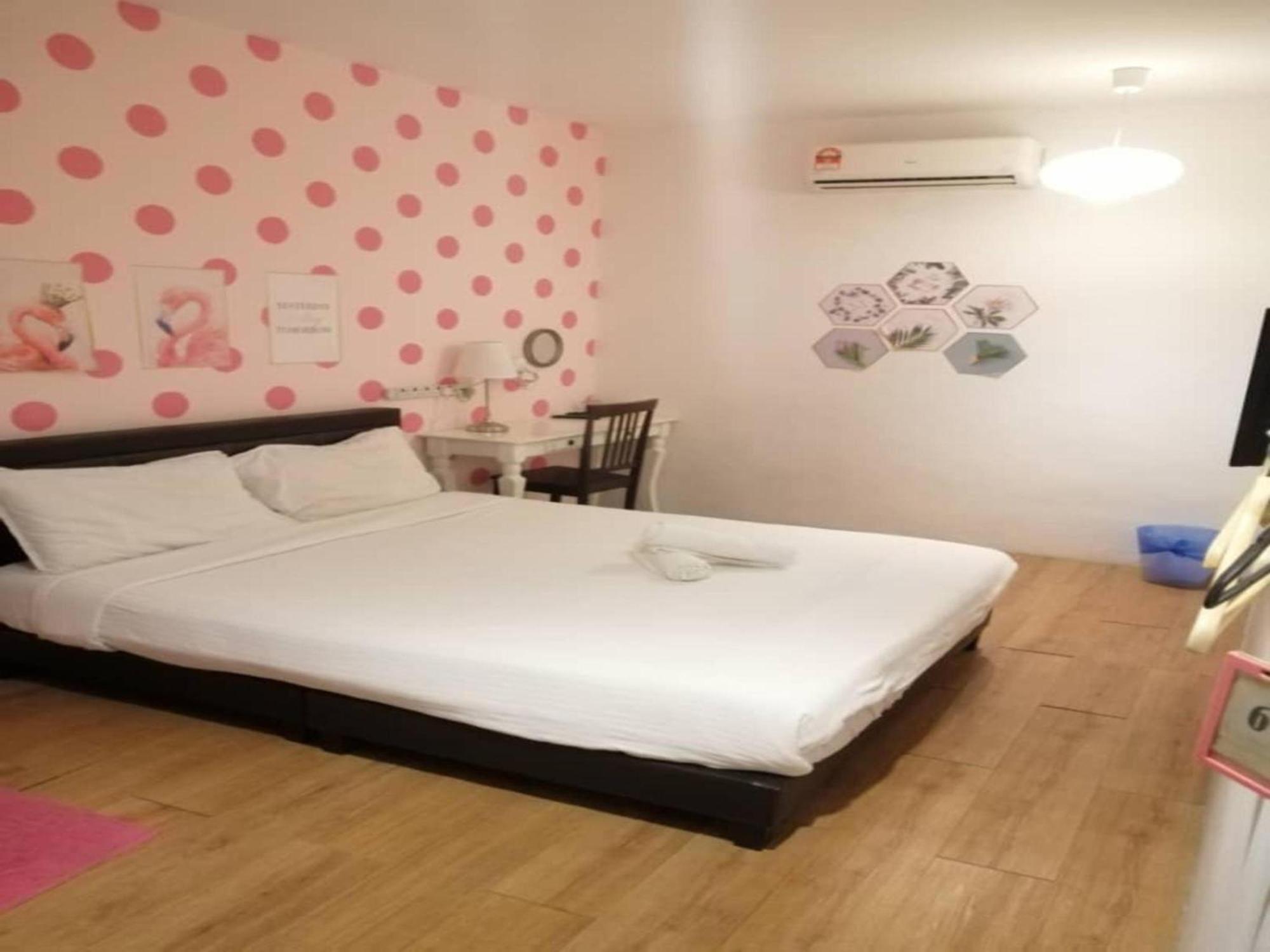 Oyo 91068 Elephant House Boutique Hotel George Town Exterior foto